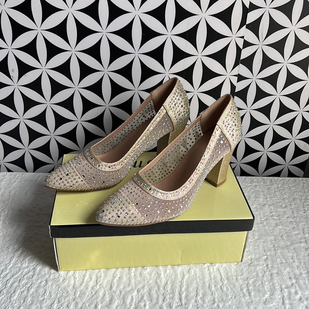 Golden/Beige slip on formal heels